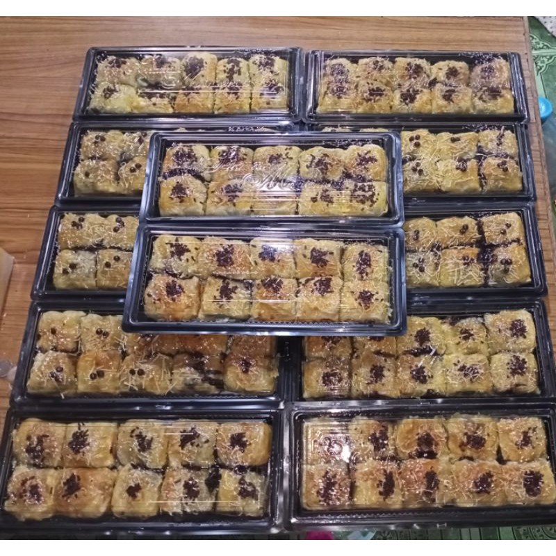 

bolen pisang ekstra keju
