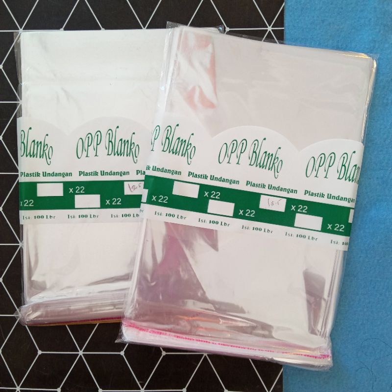 

Plastik Undangan/OPP Blanko 15,5 x 22 cm (Isi 100 lembar)