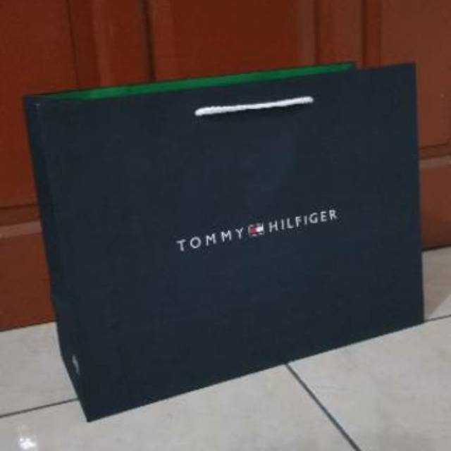 paper bag tommy hilfiger