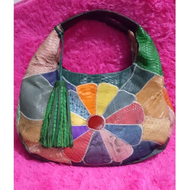 Tas asli kulit ular