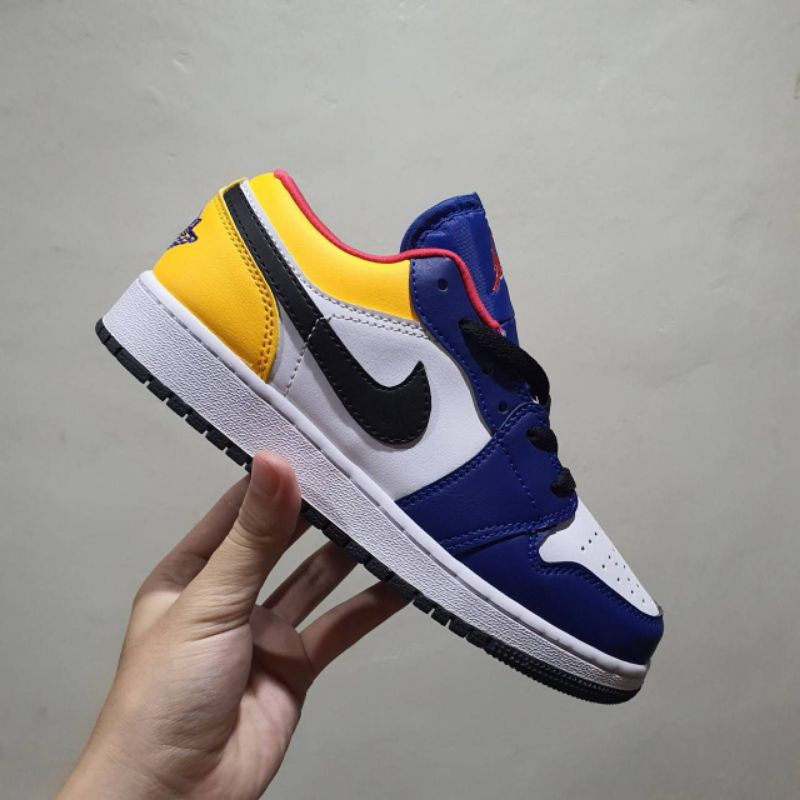 Sepatu Cewek Cowok Casual Sepatu Pria Wanita Nike Air Jordan Royal Orange Low