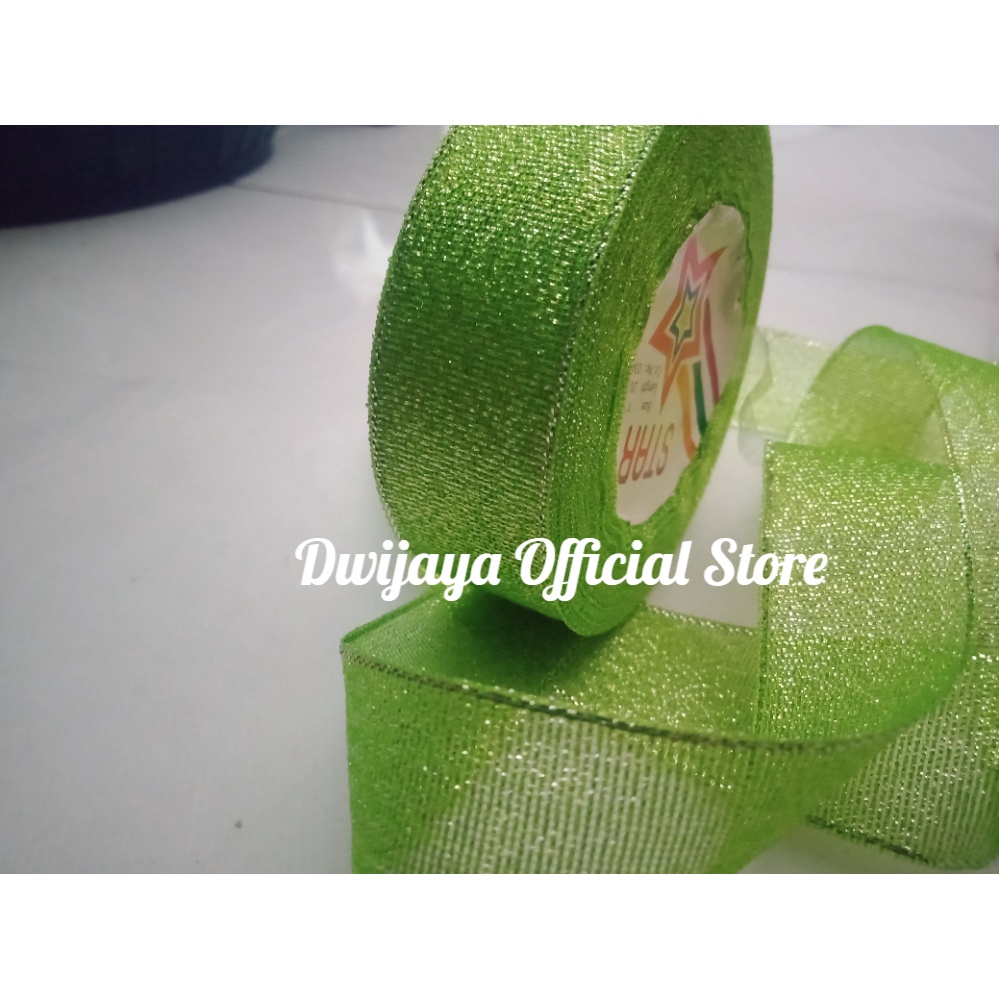

Pita Gliter / Pita Kado Hijau Stabilo Ukuran 1 Inchi / 2,5 cm per Roll