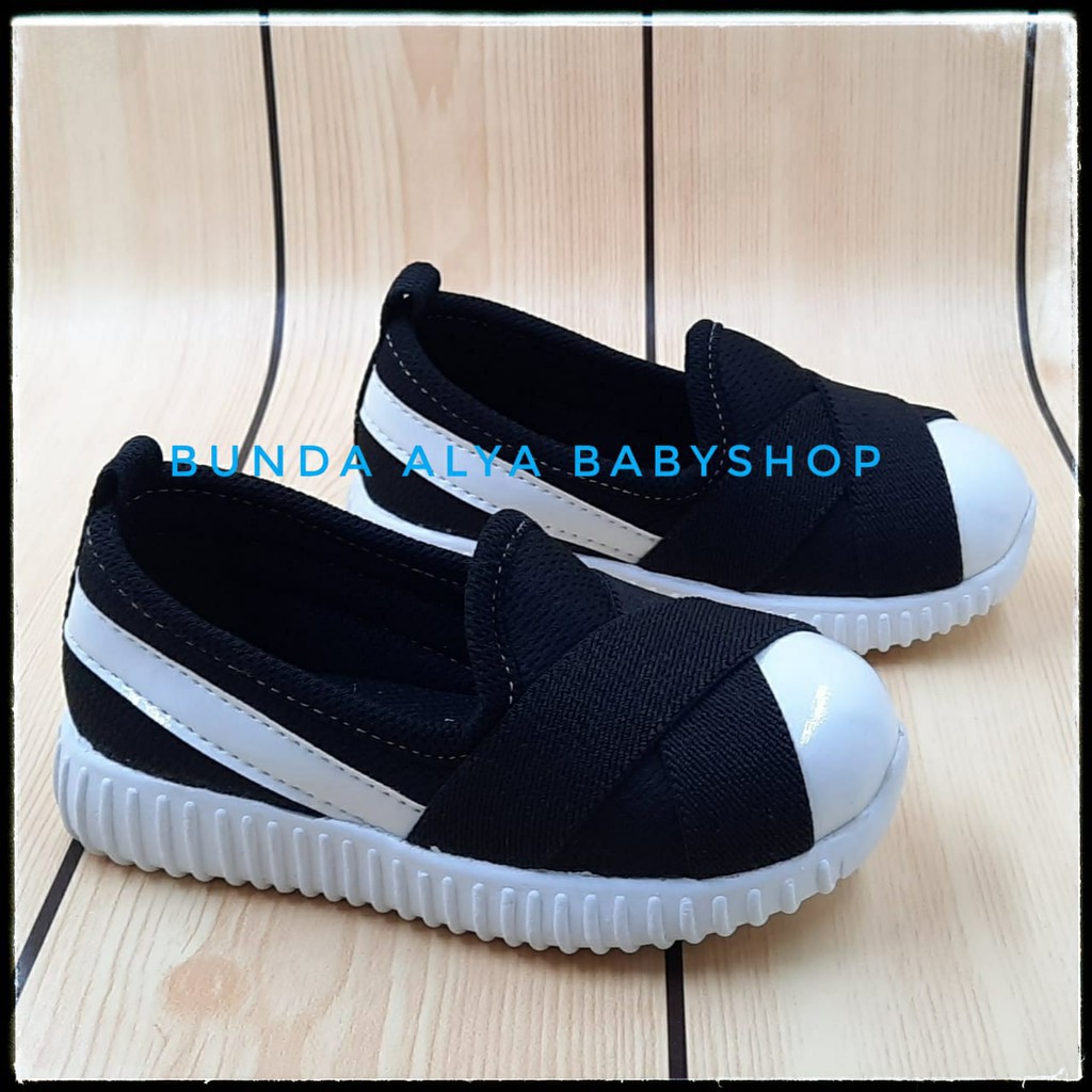 Sepatu Anak Perempuan Sporty Anti Licin REJECT Usia 3 4 5 6 Tahunan Minus Sedikit - Sepatu Anak Cewek [SEPATU ANAK REJECT]