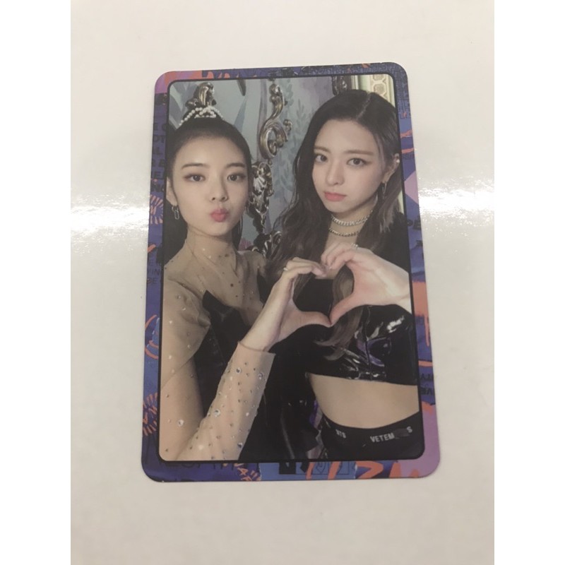 BOOKED Photocard Official ITZY Yuna - Lia IT’Z ME