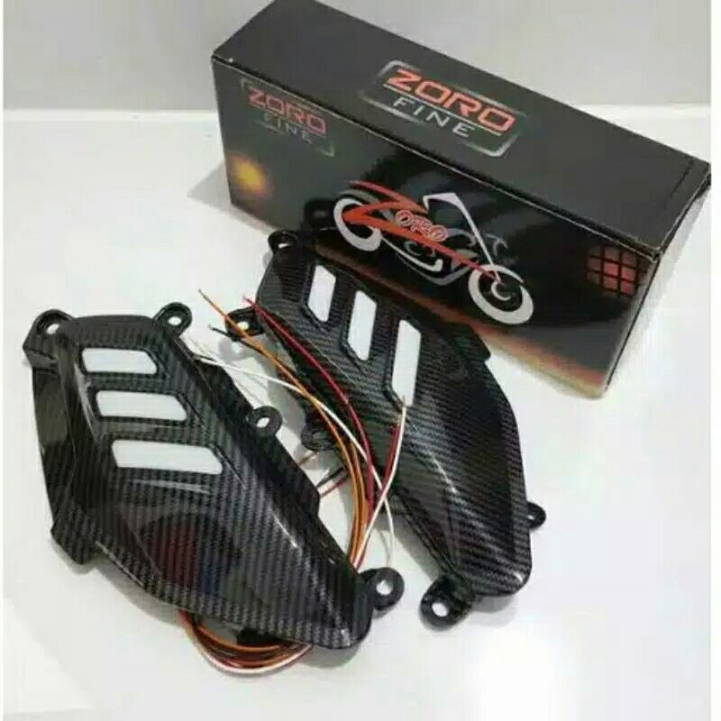 Cover Body/Pijakan body Nmax Karbon Lampu Led Pijakan Body Samping Nmax Karbon Zoro Lampu Led