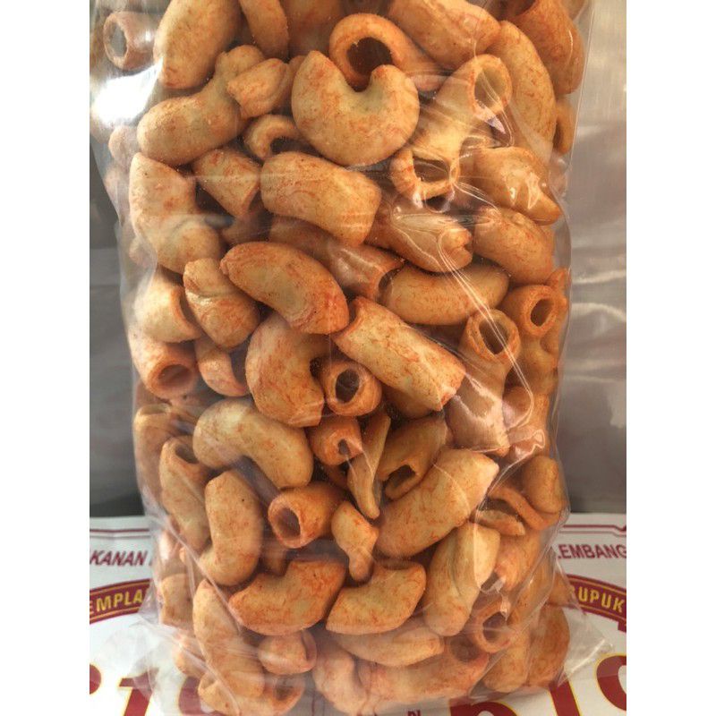 

MAKARONI BESAR 250gr / MAKARONI ASIN / MAKARONI PEDAS / MAKARONI BALADO