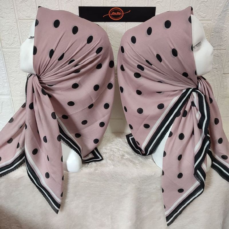 PROMO HIJAB SEGI EMPAT WARNA SALEM VOAL MOTIF POLKADOT HIJAB TERBARU