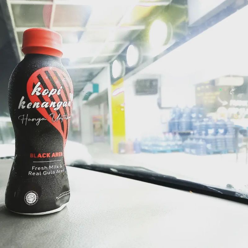 

Kopi Kenangan varian botol Mantancino, Black Aren & Avocuddle