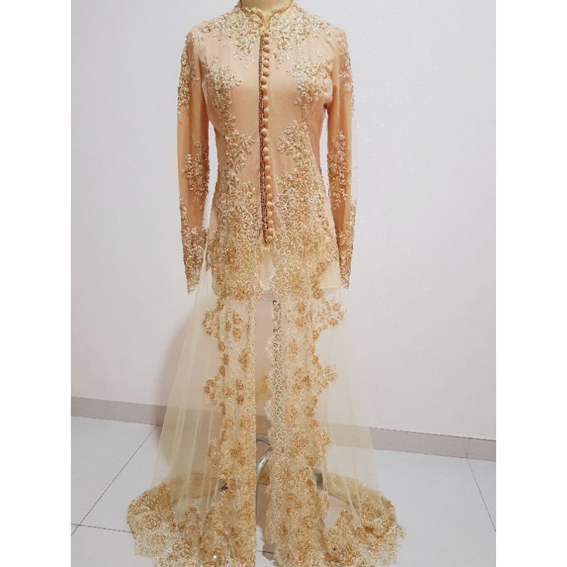Gaun kebaya emas gold
