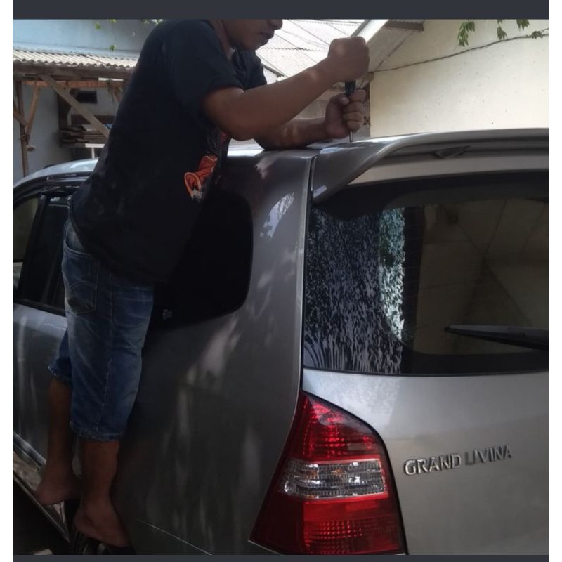 Spoiler Nissan Grand Livina 2005-2013