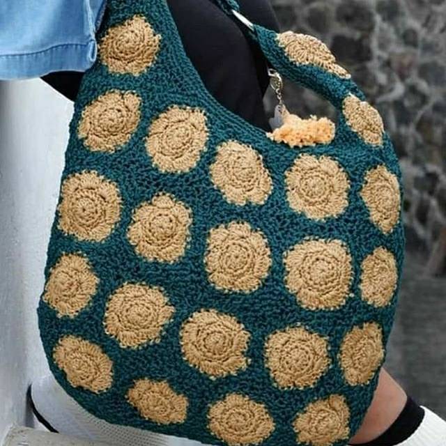 Tas rajut bunga mawar