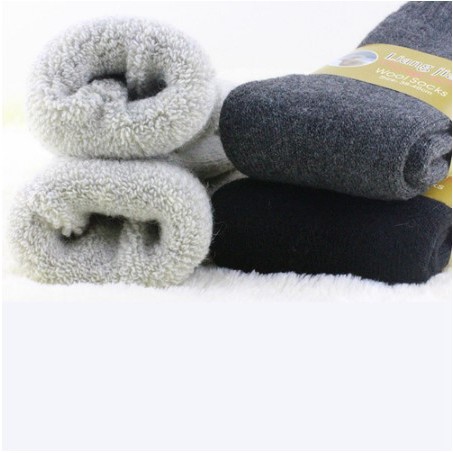 Kaos Kaki Musim Dingin Tebal Hangat Bahan Wool Bulu Domba