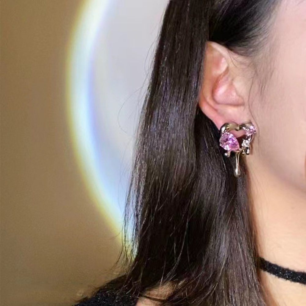 IFYOU Anting Stud Zircon Bentuk Hati Warna Hitam Pink Gaya Retro Korea Untuk Wanita