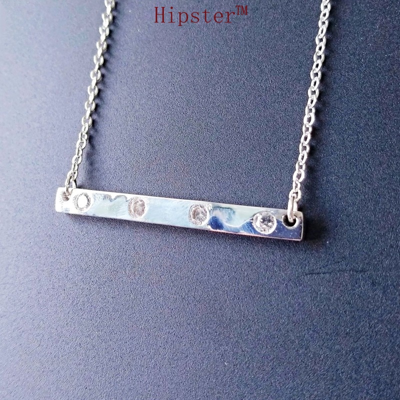 Simple Graceful and Fashionable Ins Light Luxury Elegance Style One-Word Clavicle Chain