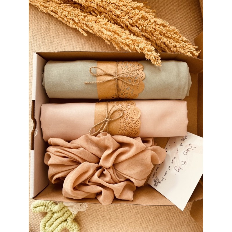 

hampers ekonomis Hampers hijab| kado | hadiah | nikahan | ulang tahun | wisuda