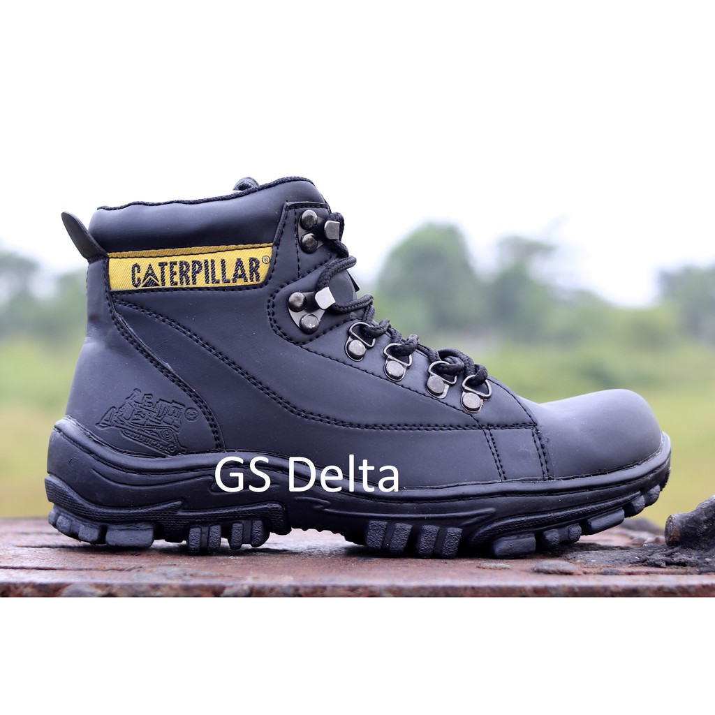 caterpillar army boots