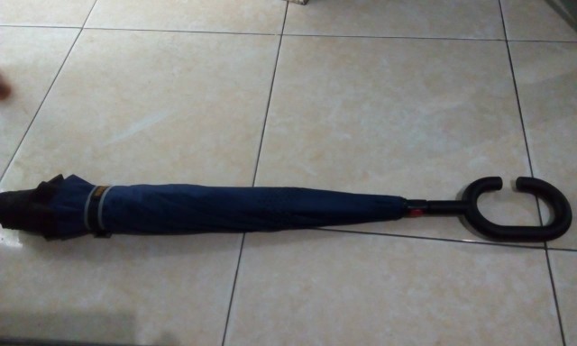 Payung Terbalik Besar 2 Lapis Kain Gagang C Reverse Umbrella Kazbrell