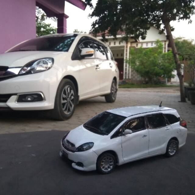 diecast honda mobilio