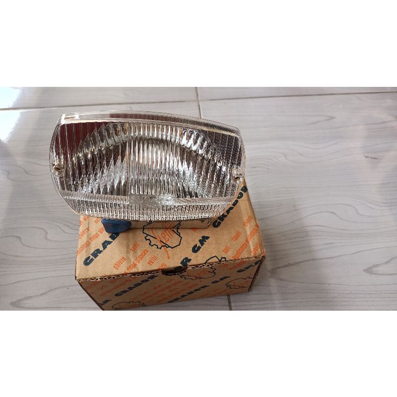 headlamp lampu depan Vespa PTS