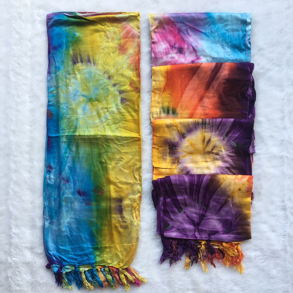 Pakaian wanita kamen sarung kain pantai motif pelangi tie dye oleh oleh khas bali souvenir khas bali