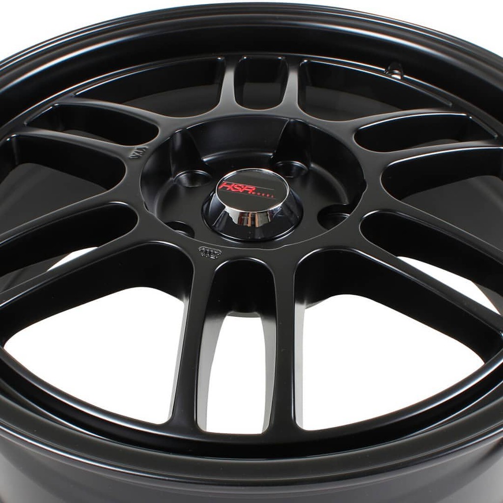 Jual Velg Mobil Racing Surabaya R16 Modifikasi Velg Ertiga Jual Velg Mobil Racing Surabaya R16 Modifikasi Velg Ertiga