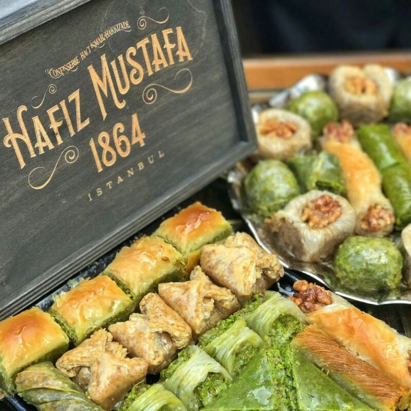 

READY Baklava Hafiz Mustafa (Free Paper Bag Hafiz)