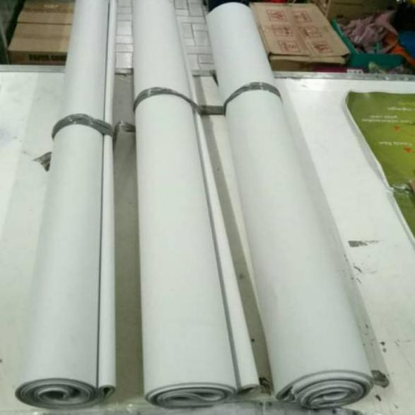 

Diskon Spesial 25 Lembar Kertas Flipchart 65cm x 100cm