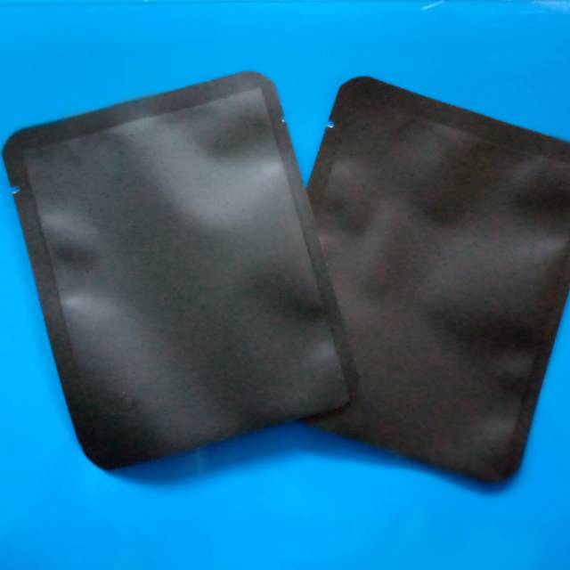 

SACHET HITAM ALU FOIL 10x12.5 cm