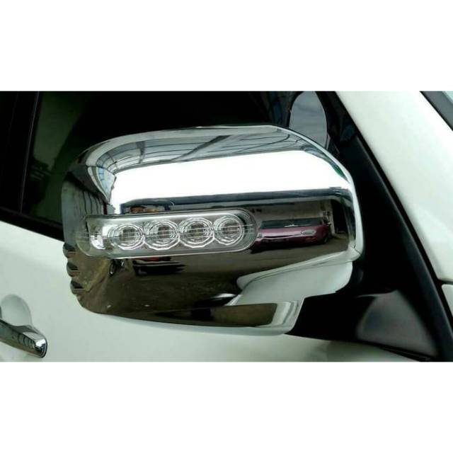 Cover spion mobil Triton lampu