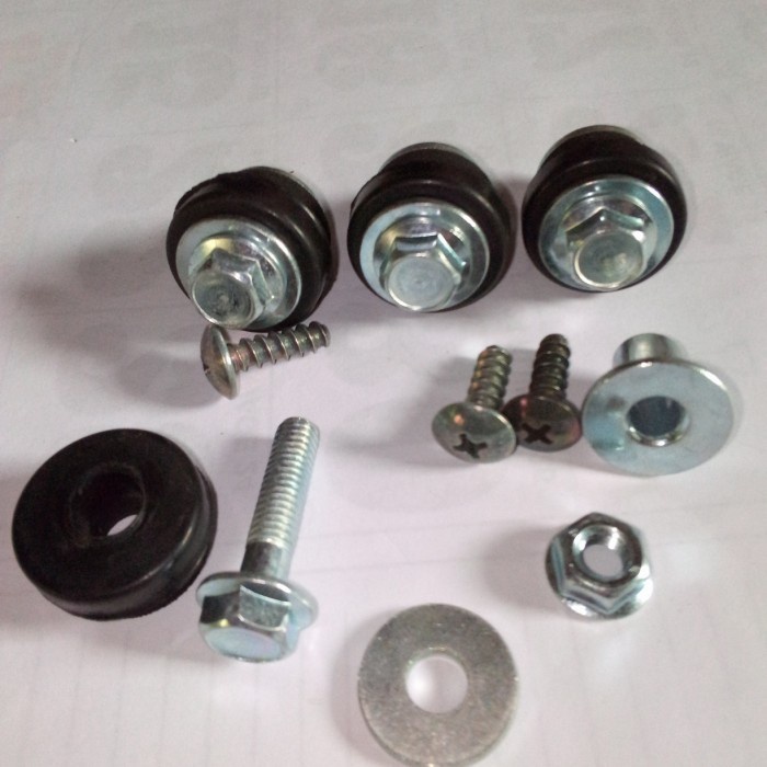 baut spakbor belakang set Astrea prima