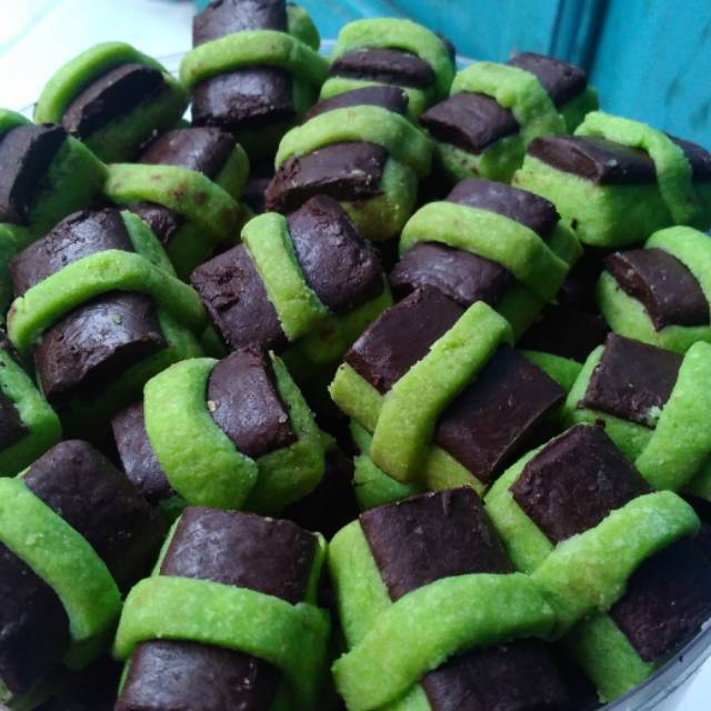 

Pandan choco stick