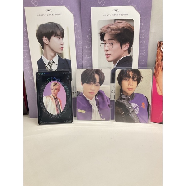 wts want to sale jaemin yb year book card pair w johnny chatarsis & chenle keycard