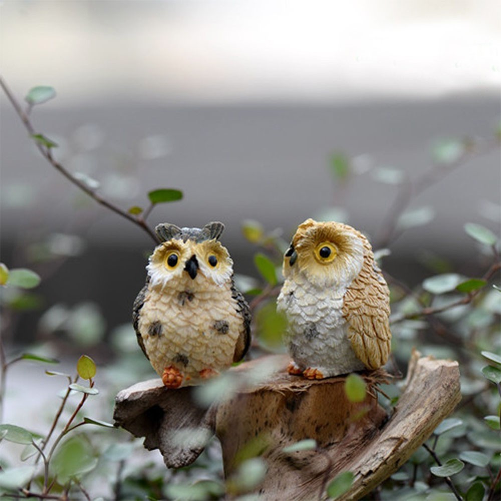 4pcs / Set Patung Burung Hantu Bahan Resin Warna-Warni Untuk Dekorasi Taman Bonsai