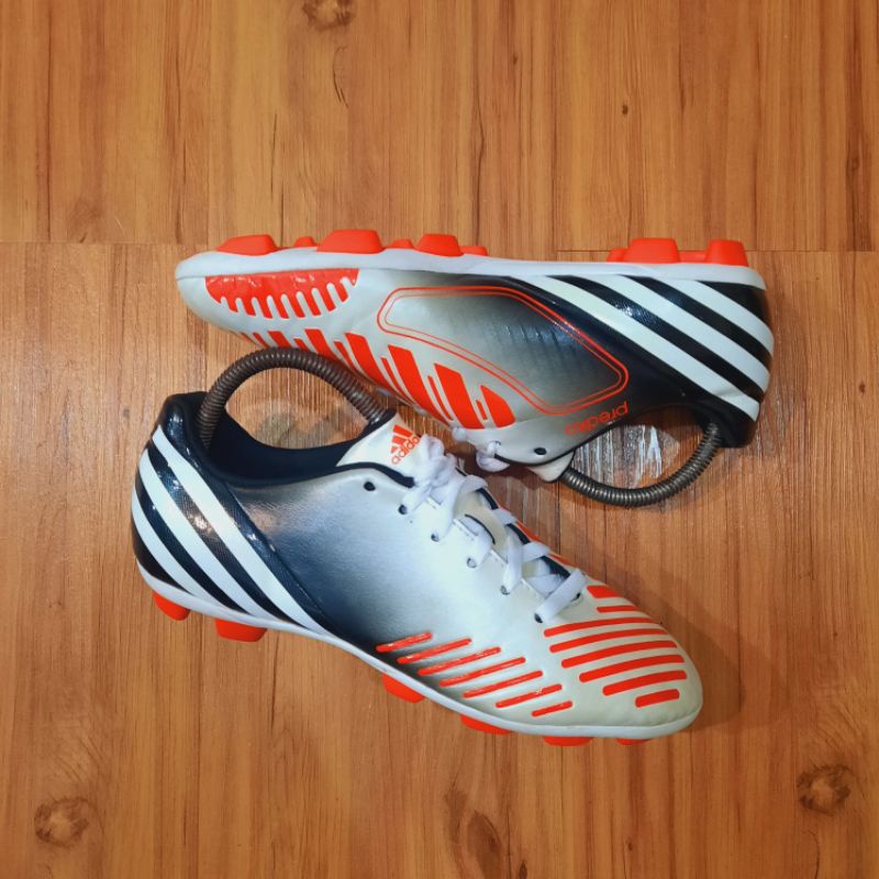 Sepatu Bola Adidas Predito LZ TRX