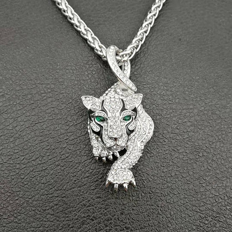 Kalung Dengan Liontin Bentuk Harimau Warna Emas / Silver Untuk Pria