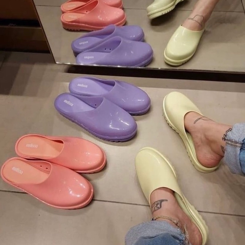 Melissa Smart Clog Ad