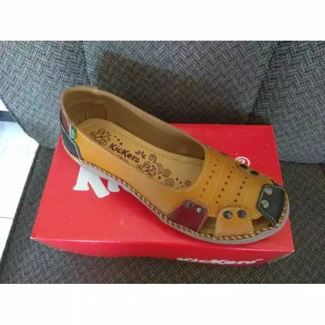 Sepatu wanita / sepatu wanita slip on / Sepatu wanita casual kulit