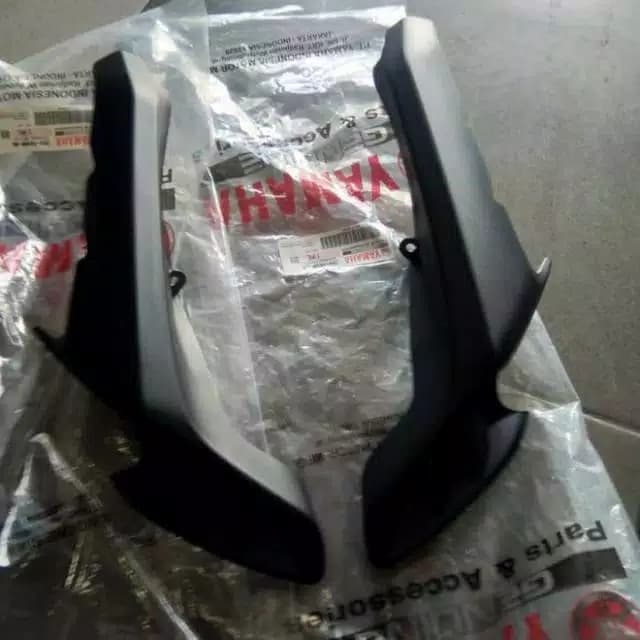 SIRIP DEPAN XEON GT 125 KANAN KIRI HITAM ORIGINAL YGP