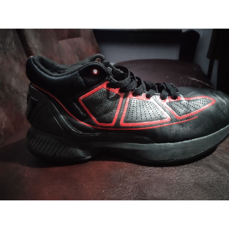 sepatu basket adidas d rose 10