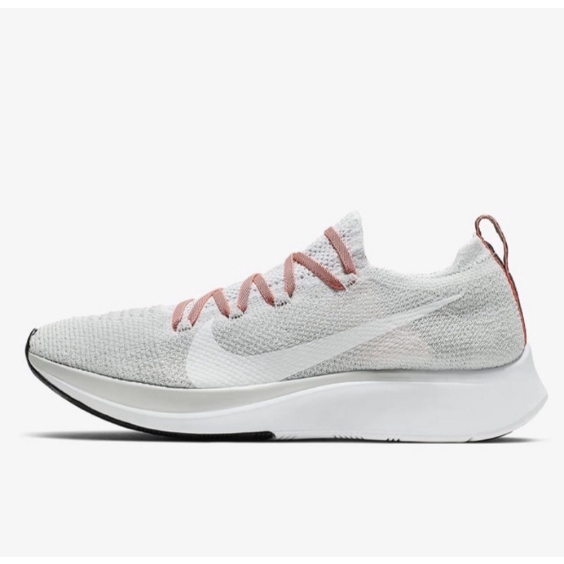 BNIB Women Nike Zoom Fly Flyknit sz 39