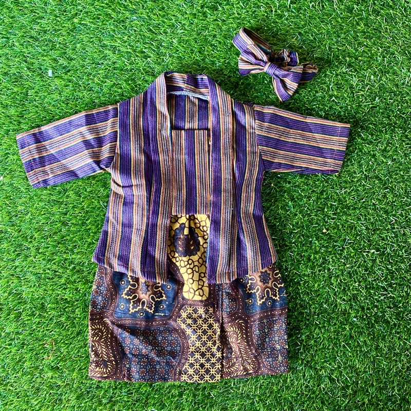 KEBAYA NEWBORN, KEBAYA LURIK NEWBORN, KEBAYA NEWBORN, NEWBORN PROPS, KOSTUM FOTO NEWBORN