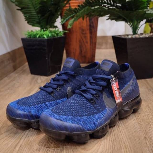 nike air vapormax navy blue