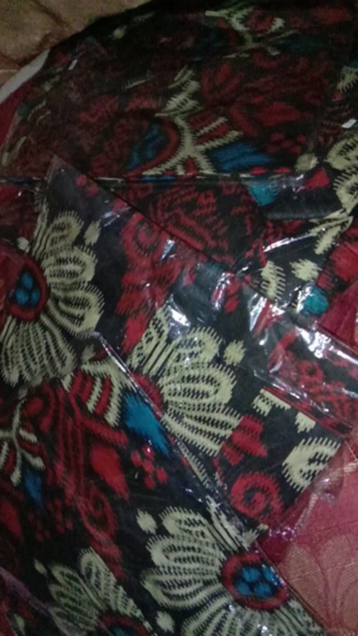 Baju Kemeja Batik Pria Lengan Panjang