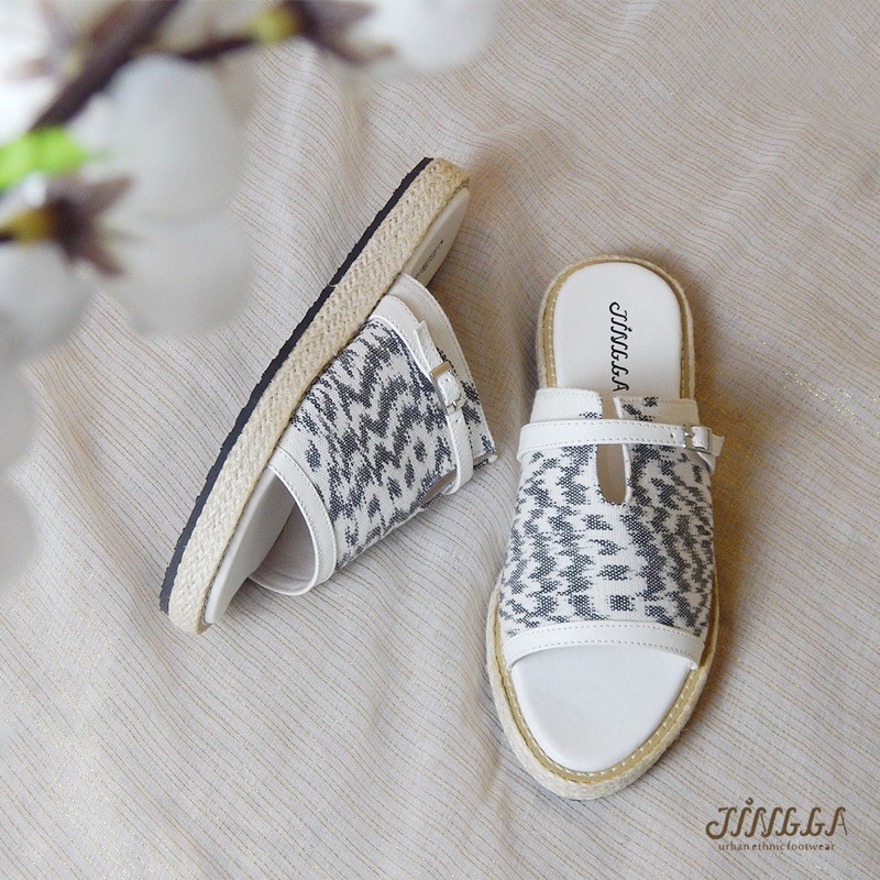 Sandal Wanita Terbaru Kekinian Jingga Kirana Putih Size 38