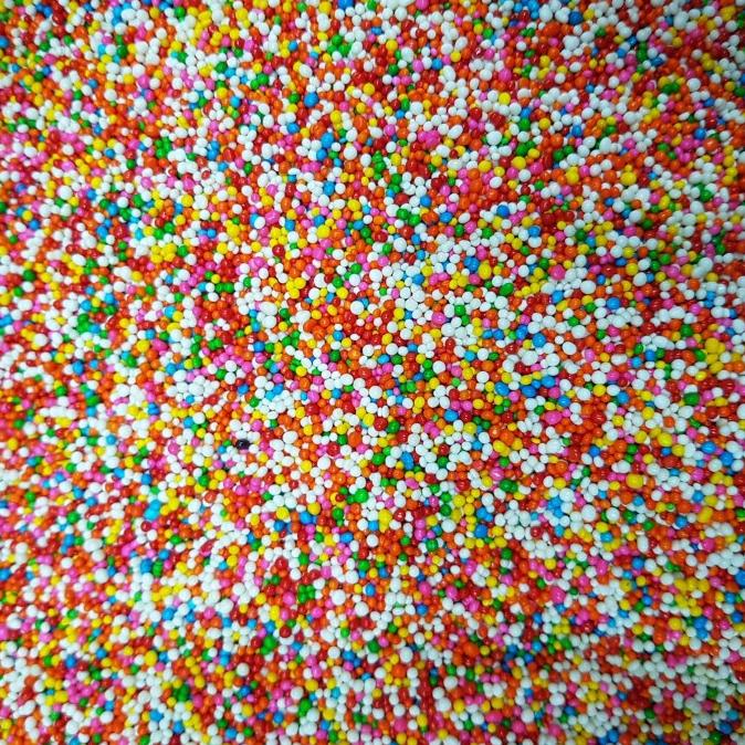 

Sprinkle Spikel Trimit Gula Butir rainbow 100 gram hiasan kue GROSIR TERLARIS TERPERCAYA ORIGINAL