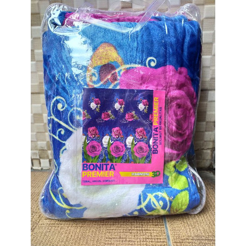 Selimut Bonita Premier 160x200cm Dewasa Karakter Bulu Tebal