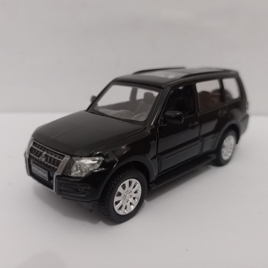 Diecast Mitsubishi Pajero 4WD Turbo Apolo 1:43 mobil mainan diecast murah
