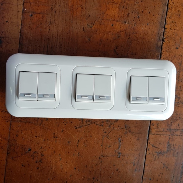 Saklar Seri 3 Gang Panasonic / Saklar 6 Gang 6 Device Panasonic