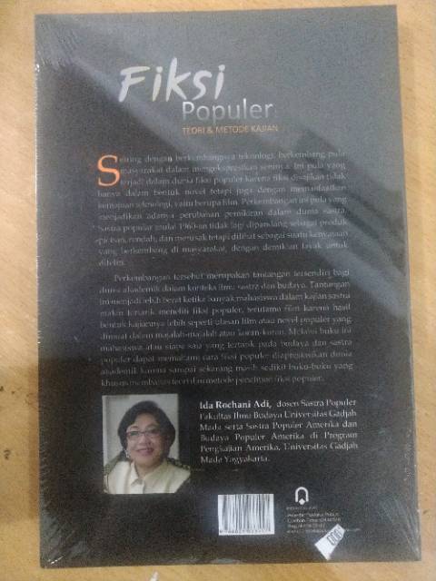Buku Original Fiksi Populer Teori & Metode Kajian - Ida Rochani Adi - Pustaka Pelajar-2