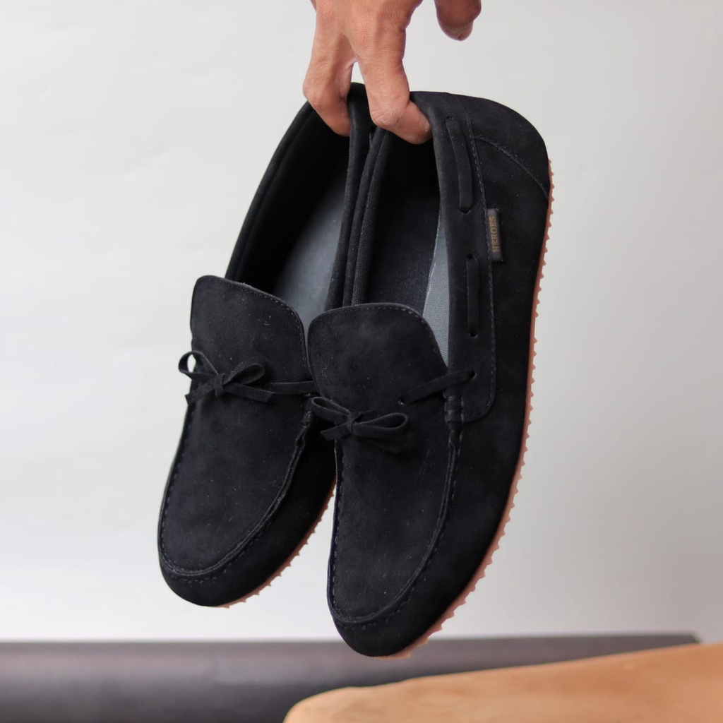 CELTI Sepatu Kasual Sepatu Slip On Pria Kulit Suede Pu Leather Simple Murah Anti Slip Brand Original